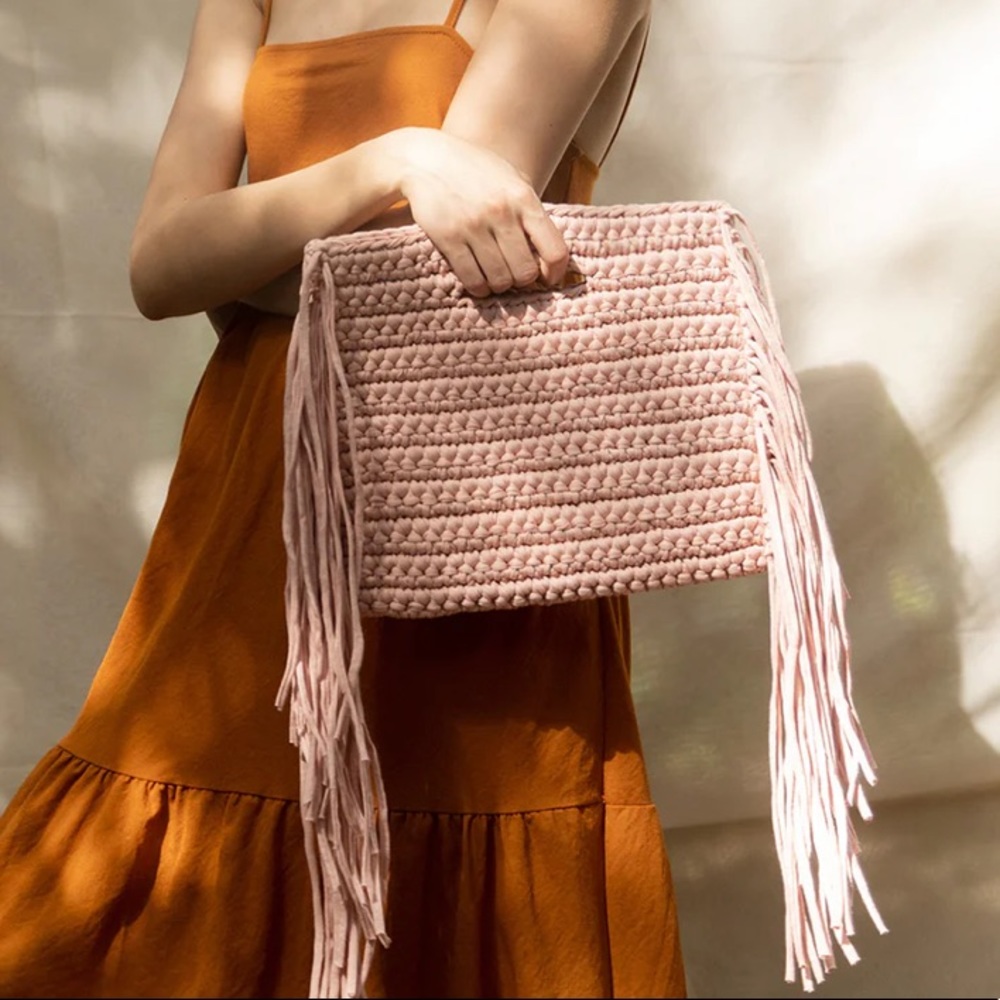 Binge Knitted Clutch - Frida